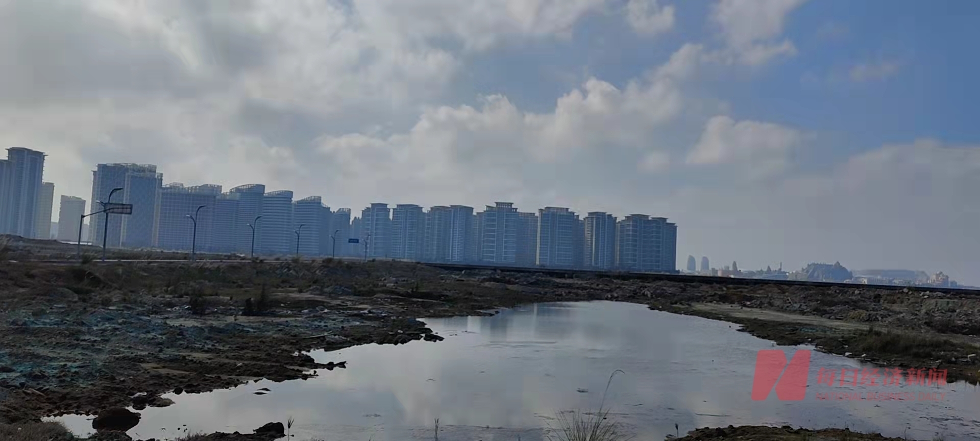 项目对面和周边200米范围的楼群 每经记者 陈荣浩 摄