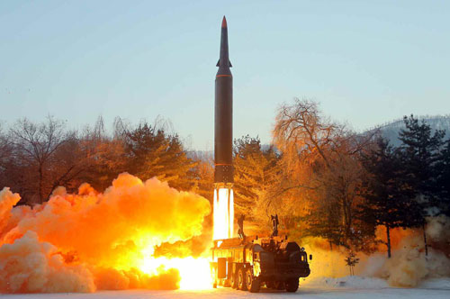 韩国举行紧急会议 对朝鲜疑似发射导弹表示强烈遗憾