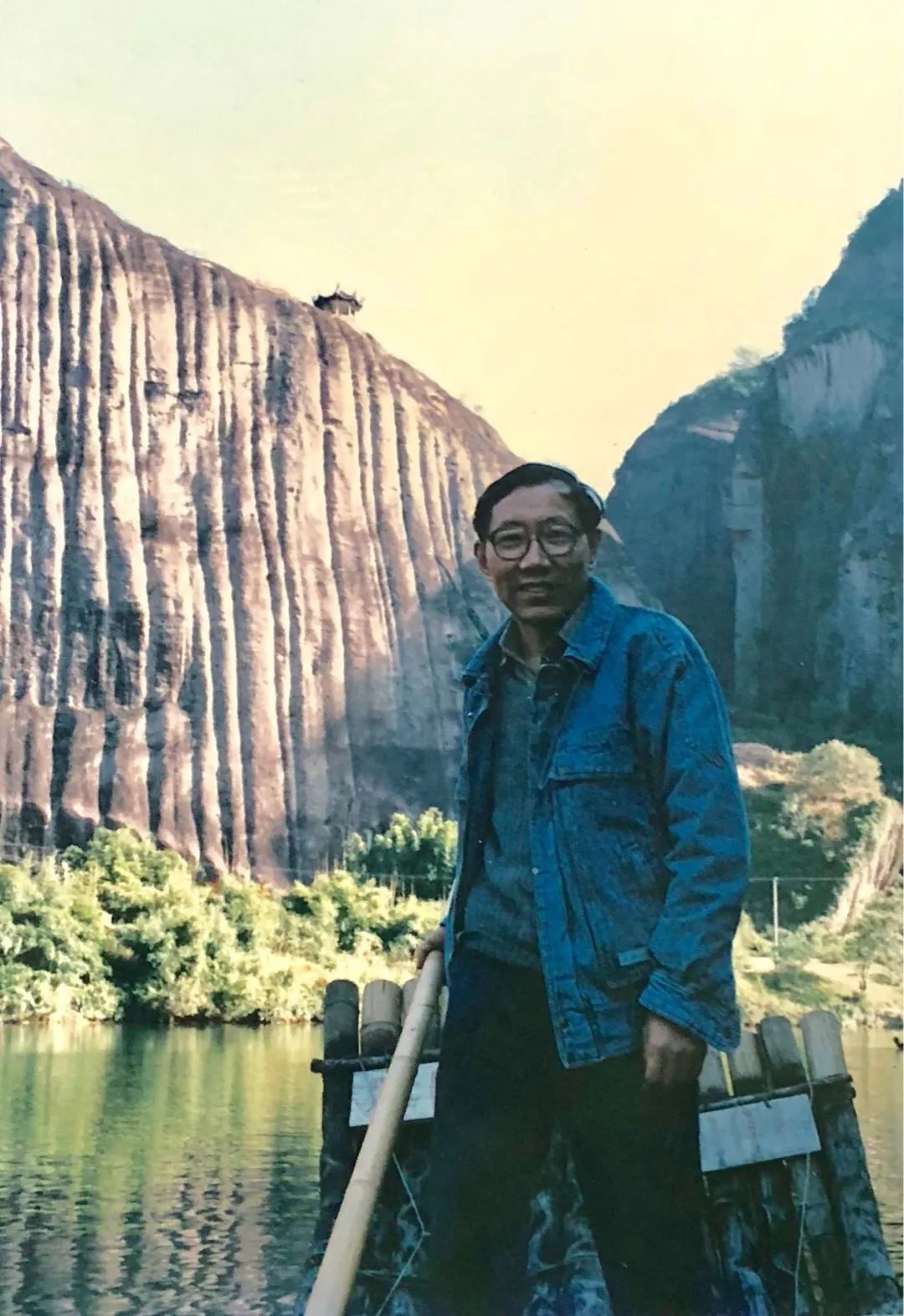 ▲1990年刘君德在武夷山考察