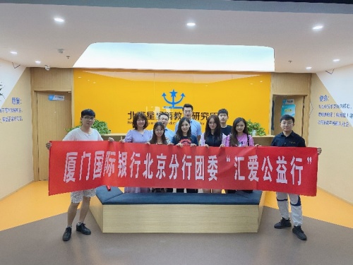 2a12-8e3cebf62186a5d175e2039dec1afee1.jpg