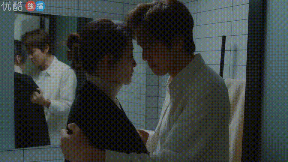 钟汉良演技入木三分,形象神还原,《今生有你》里他可谓敬业典范休闲区蓝鸢梦想 - Www.slyday.coM 钟汉良演技入木三分,形象神还原,《今生有你》里他可谓敬业典范休闲区蓝鸢梦想 - Www.slyday.coM