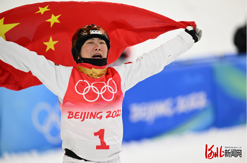 精彩冬奥丨徐梦桃夺得自由式滑雪女子空中技巧金牌