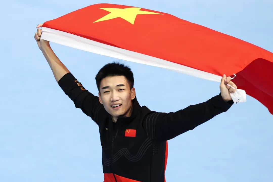  △2022北京冬奥会速度滑冰男子500米 高亭宇夺冠