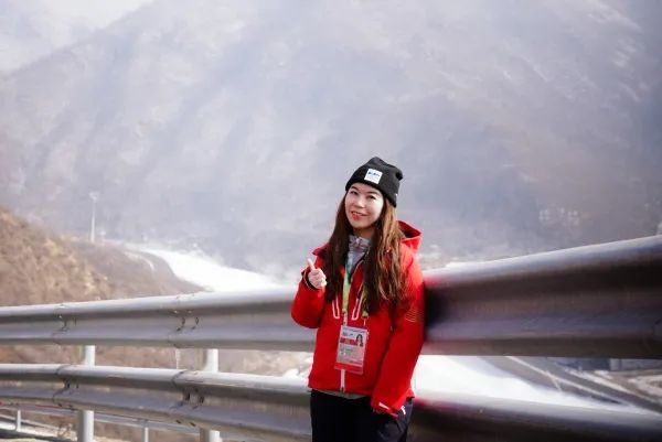 2021年2月，吕佳在国家雪车雪橇中心服务相约北京系列测试赛