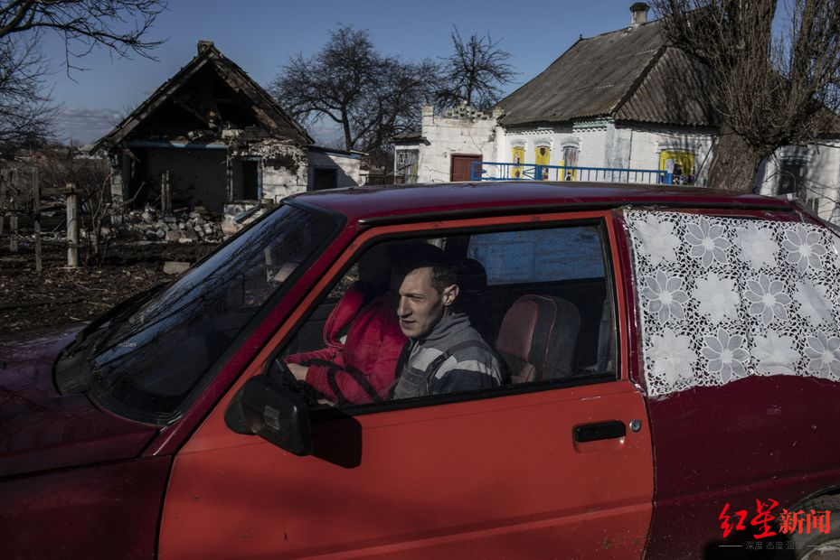 ▲随着炮火急剧升级，顿涅茨克地区的一些居民离开了自己的家园