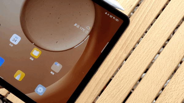 Android平板在
超过iPad之前,请先
战胜Windows