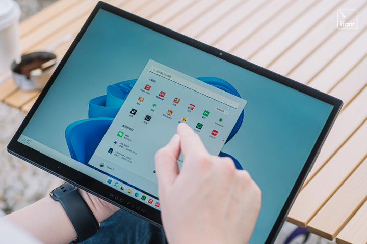 Android平板在
超过iPad之前,请先
战胜Windows