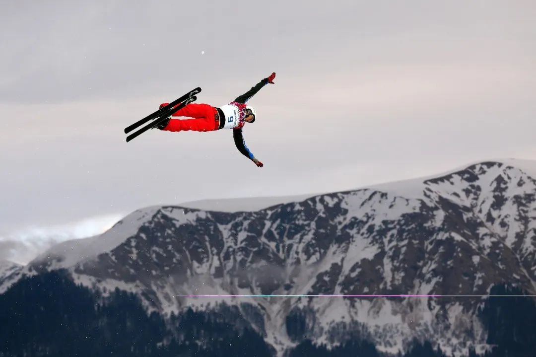 和奥运金牌擦肩而过四次,他的小腿里留下22根钢钉 和奥运金牌擦肩而过四次,他的小腿里留下22根钢钉