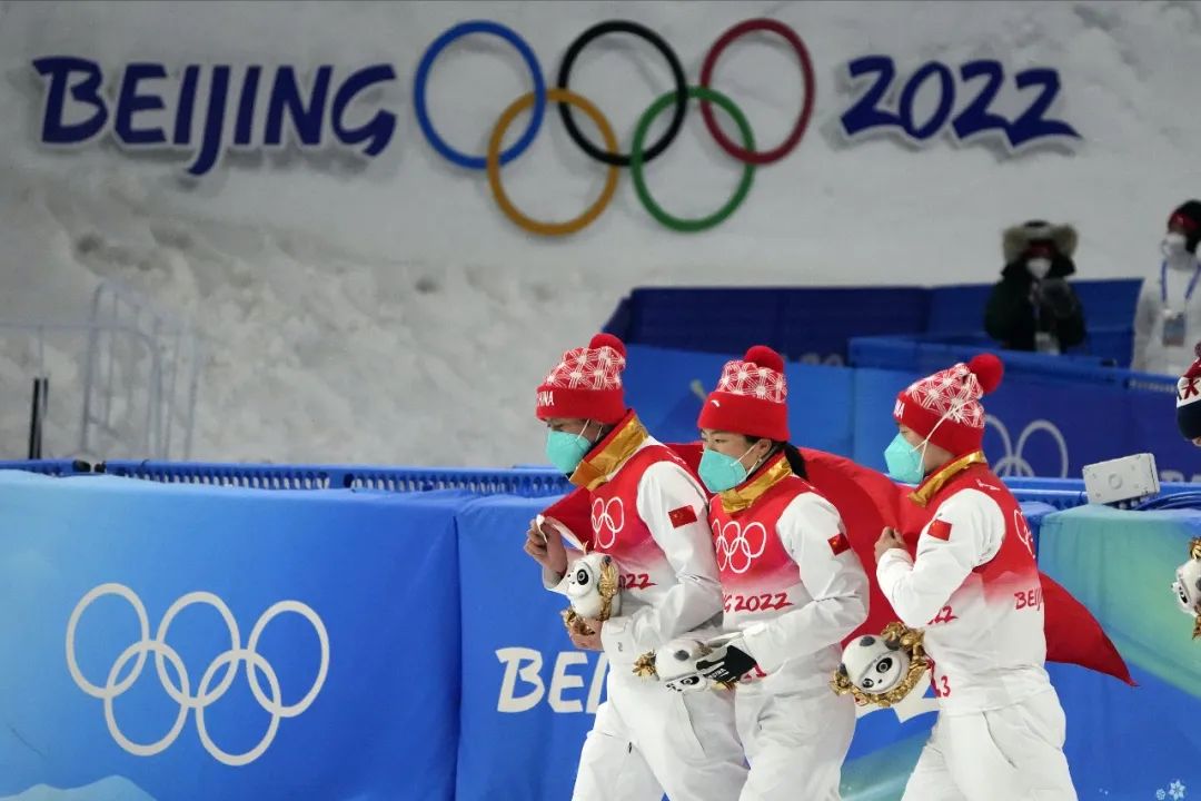 和奥运金牌擦肩而过四次,他的小腿里留下22根钢钉 和奥运金牌擦肩而过四次,他的小腿里留下22根钢钉