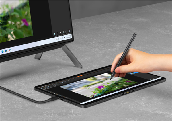 世界最轻Win11平板公布:不到600克