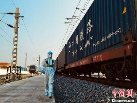 云南磨憨边检助力广西开辟跨境贸易运输新通道