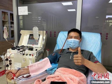 绍兴市民捐献血小板，支援上海战疫 金丹婷 供图　　逆行援沪 “热血”增援