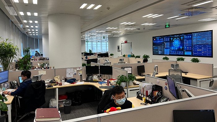 图为富国基金驻守在公司的员工 来源:富国基金