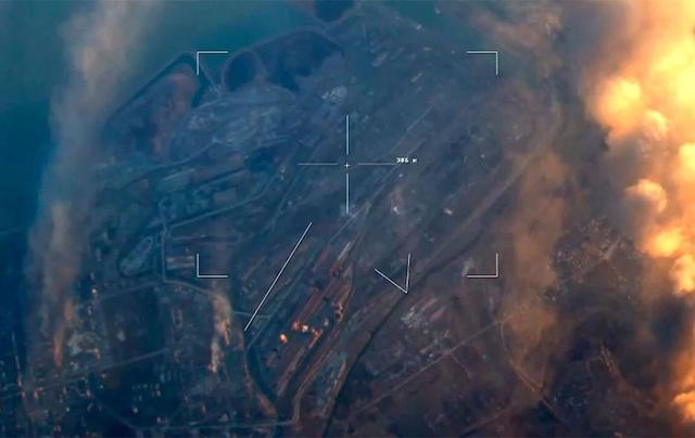 2小时最后通牒已到,亚速营拒绝投降,俄巨型航弹密集轰炸钢铁厂休闲区蓝鸢梦想 - Www.slyday.coM 2小时最后通牒已到,亚速营拒绝投降,俄巨型航弹密集轰炸钢铁厂休闲区蓝鸢梦想 - Www.slyday.coM