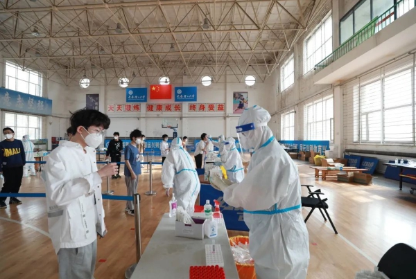高校战疫在行动丨长春理工大学:21位"白衣天使"负担起