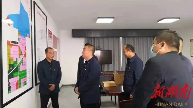 西洞庭管理区党委书记刘爱军调研网格地图工作实施情况