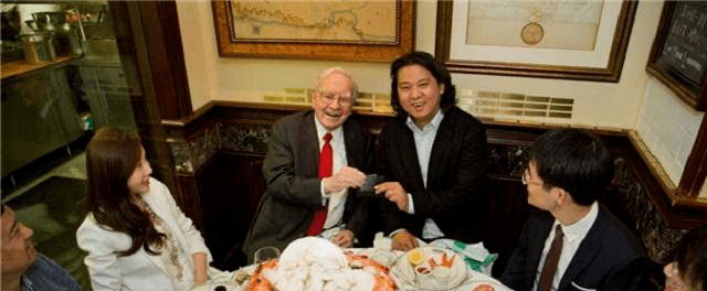 朱晔与巴菲特共进午餐,图片来自:网络