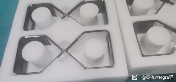 疑似RTX 4090散热器真图曝光:好眼熟的样子