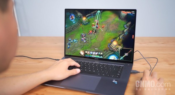 华为MateBook 16s测评:好屏性能
齐备 让你
专一于创作