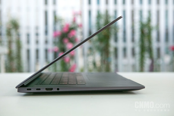 华为MateBook 16s测评:好屏性能
齐备 让你
专一于创作