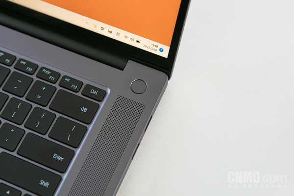 华为MateBook 16s测评:好屏性能
齐备 让你
专一于创作