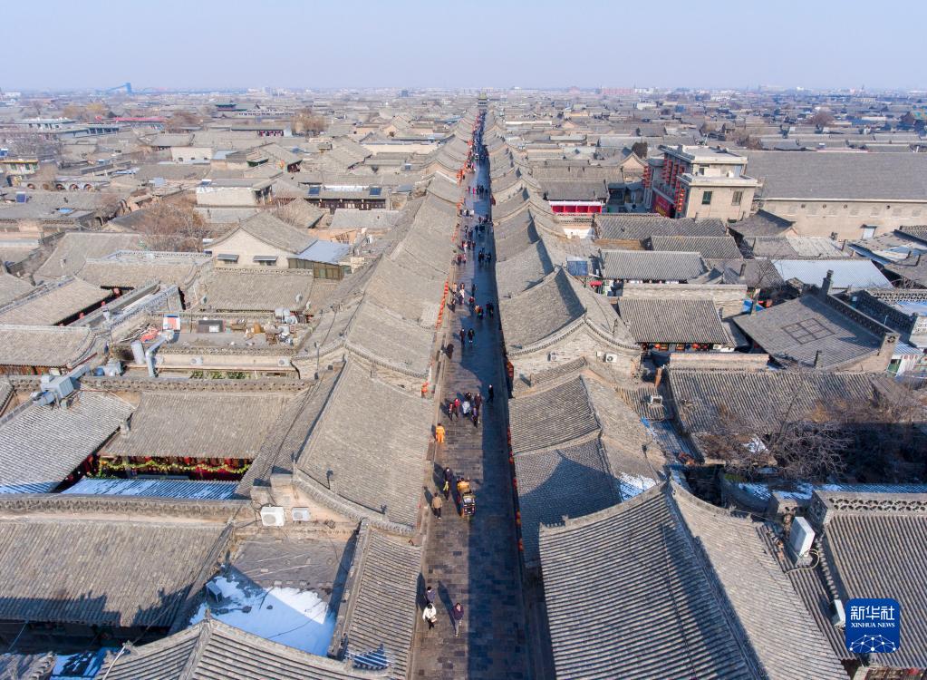 这是2月8日拍摄的平遥古城一角(无人机照片)。新华社记者 杨晨光 摄