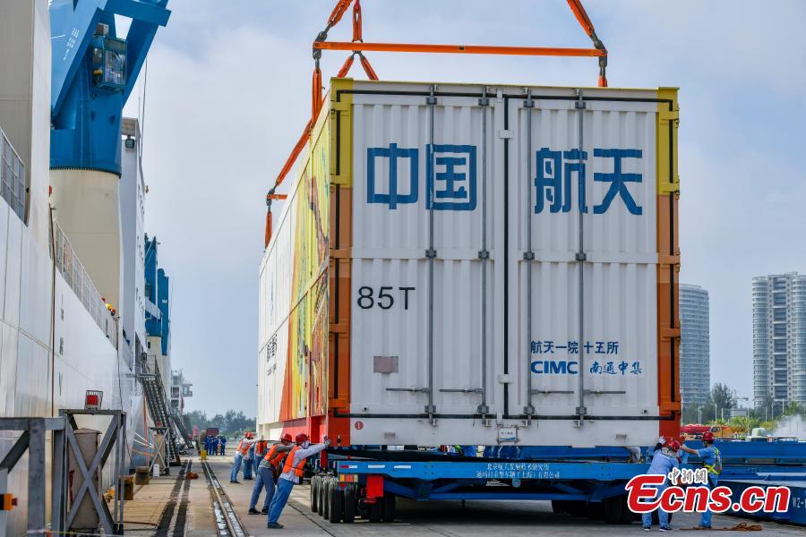 <p>The Long March 5B carrier rocket is transported to the Wenchang Space Launch Center, south China's Hainan Province, May 29, 2022.  (Photo: China News Servie/Luo Yunfei)</p>