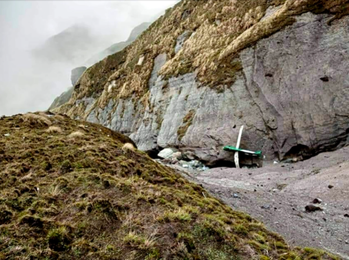 尼泊尔客机坠毁现场（半岛电视台）