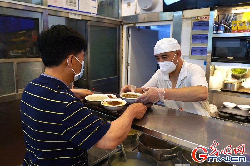 组图北京餐饮业恢复堂食烟火气回归