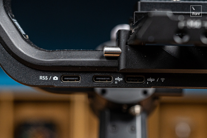 ͼDJI RS3飺ǿˣø