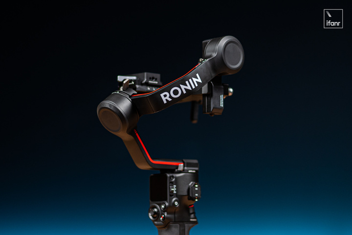 ͼDJI RS3飺ǿˣø