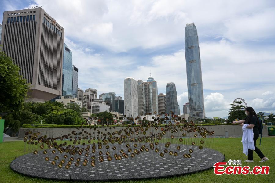 <p>Photo shows one of the artworks on display during the exhibition to celebrate the 25th anniversary of Hong Kong's return to the motherland in the Hong Kong Special Administrative Region, June 22, 2022. (Photo: China News Service/Chen Yongnuo)</p>
