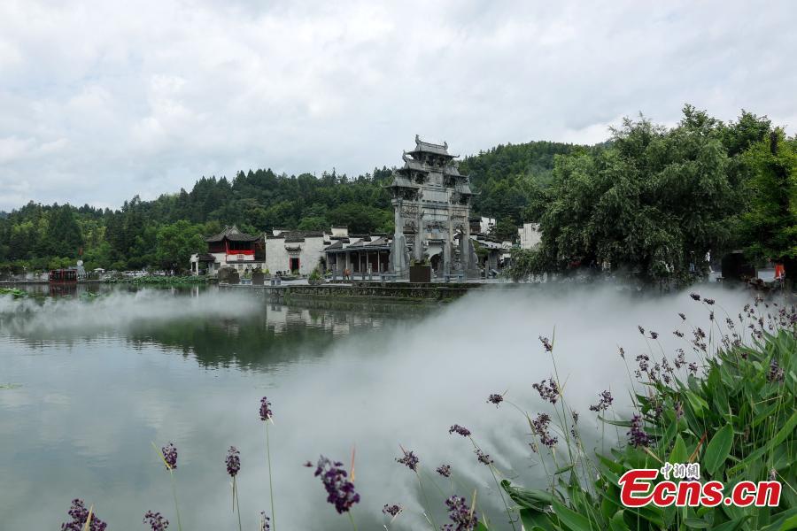 <p>Photo shows charming after-rain scenery of Xidi Village, a traditional Chinese village,in Yixian County of Huangshan City, east China's Anhui Province, June 23, 2022. (Photo: China News Service/Shi Yalei)</p>