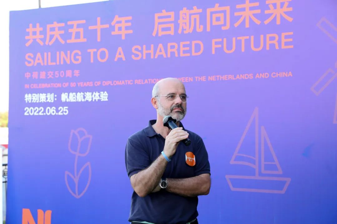 荷兰王国驻广州总领事馆总领事毕肯思(Michiel Bierkens)