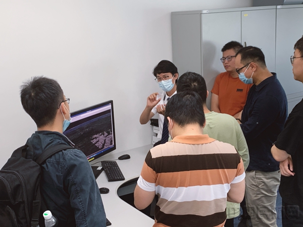 南航翔翼與騰訊研發團隊技術研討