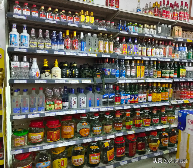 中国3大“光瓶酒”,全是100%优质纯酿,却因便宜卖不动,可惜了休闲区蓝鸢梦想 - Www.slyday.coM 中国3大“光瓶酒”,全是100%优质纯酿,却因便宜卖不动,可惜了休闲区蓝鸢梦想 - Www.slyday.coM