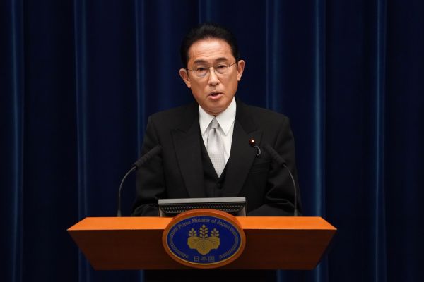 岸田文雄