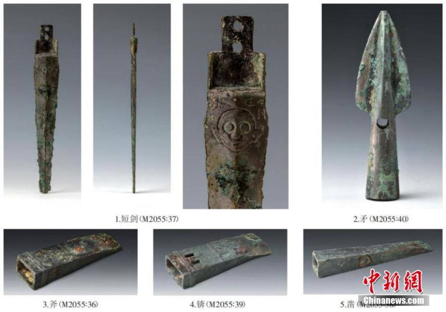 <p>Photo shows bronze weapons and tools unearthed from a tomb of Peng State during the Western Zhou Dynasty (1046 B.C- 771 B.C.) in Jiangxian county, Yuncheng, north China's Shanxi Province, July 5, 2022. (Photo provided to China News Service) 

</p>