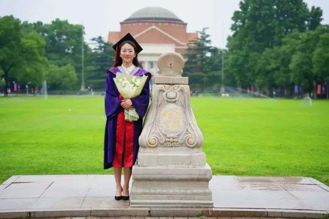 清华博士李明茜，毕业典礼被校长点名称赞！|清华大学