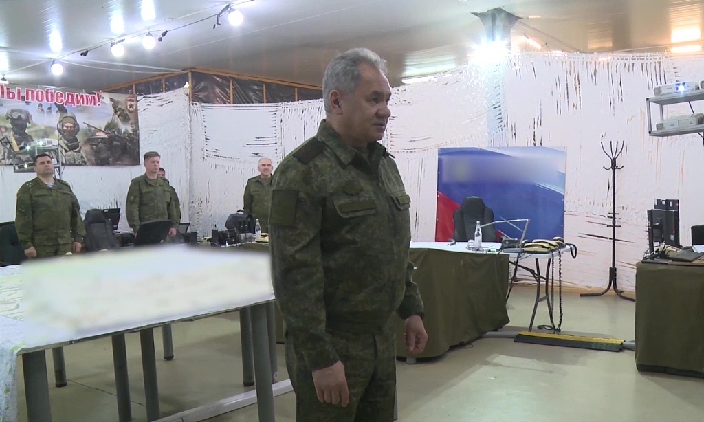 俄防长绍伊古访问参与乌克兰特别军事行动的俄军部队。（资料图）