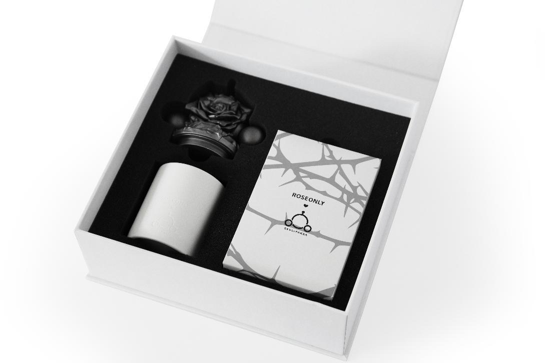 ROSEONLY× SKULLPANDA限定联名系列「幻境玫瑰」香氛礼盒