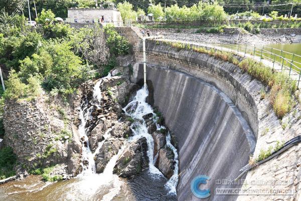 密云水库水位下降 02b3-bb4d19fd6c042cf1044d5d3b99a238fb.jpg