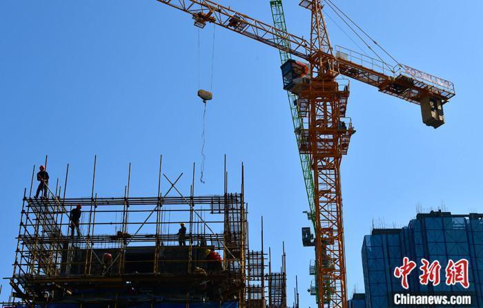 資料圖:一處在建房地產(chǎn)樓盤。 中新社記者 張斌 攝