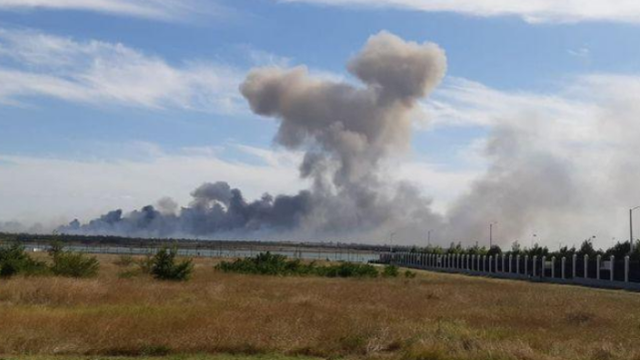 ▲克里米亚新费多罗夫卡的萨基机场发生爆炸