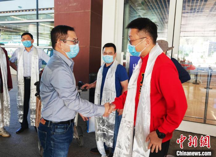 上海市第十批援藏干部人才联络组供图(抗击新冠肺炎)上海,青岛市抽调