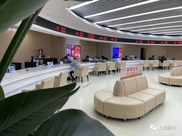 推出微信小程序、优化升级取号机、设置24小时智能自助服务区域……为方便居民办事,TA们这样做→插图2 推出微信小程序、优化升级取号机、设置24小时智能自助服务区域……为方便居民办事,TA们这样做→插图2