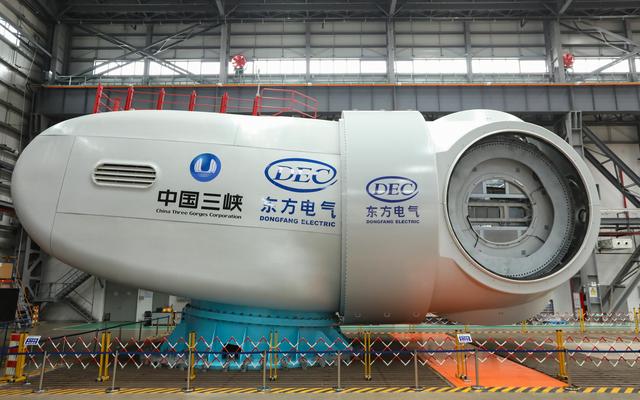 东方风电自主研制单机容量亚洲最大(13MW)海上风电机组。受访者供图