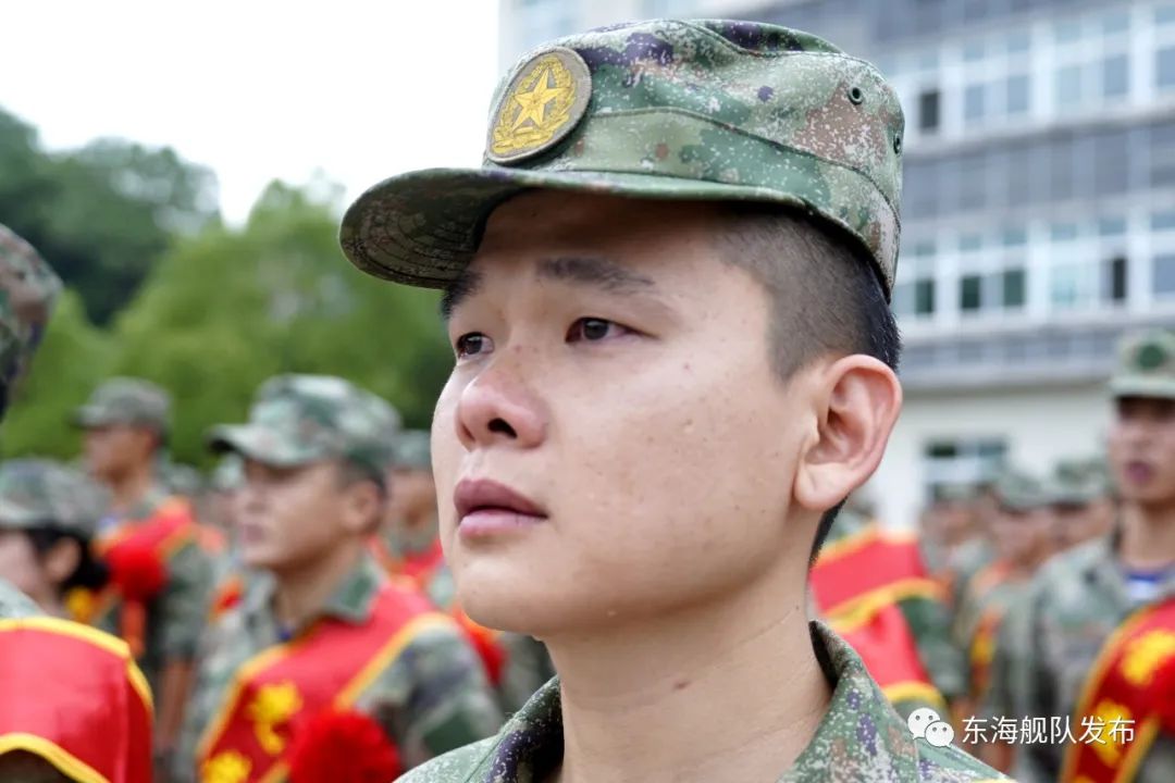 什么是军人的使命担当 f737-14a7e6f33b4def53b7ff0b65ddf67b5d.jpg