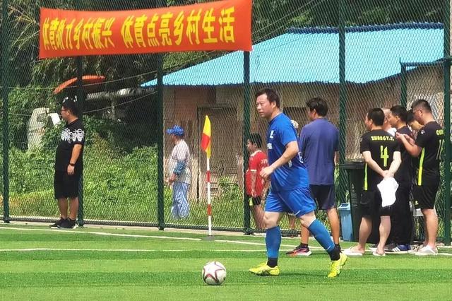 上海闵行足球公园要钱吗,上海闵行体育公园足球场