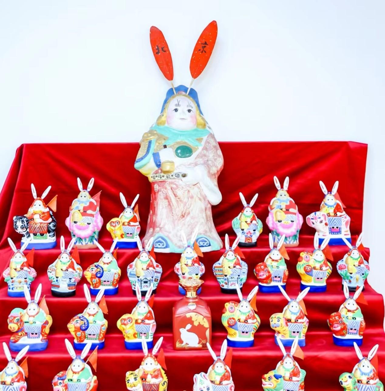 十二生肖主题文创展上的兔儿爷互动展示区